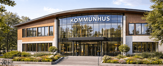 Stor offentlig byggnad med skylten "Kommunhus". AI-genererad.